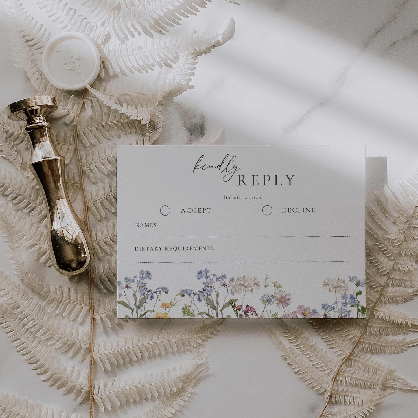 Wildflower RSVP Card – Canva Template – Aurelie
