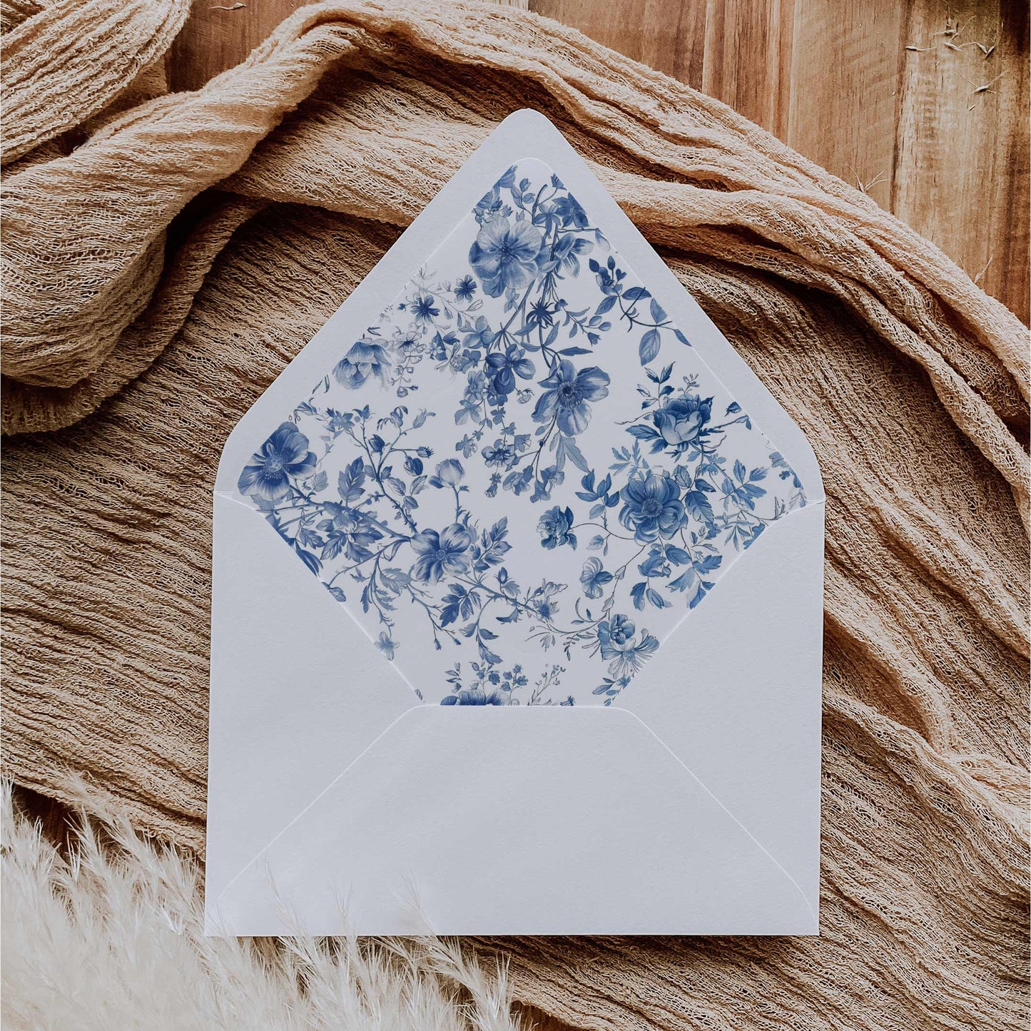 Premium Wedding Invitation Suite – Canva Template – Elodie